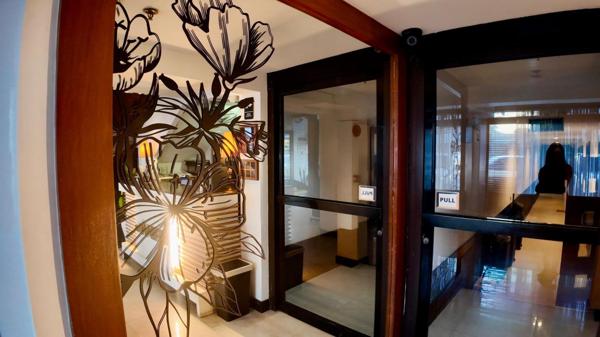 Urban Inn Iloilo Extérieur photo