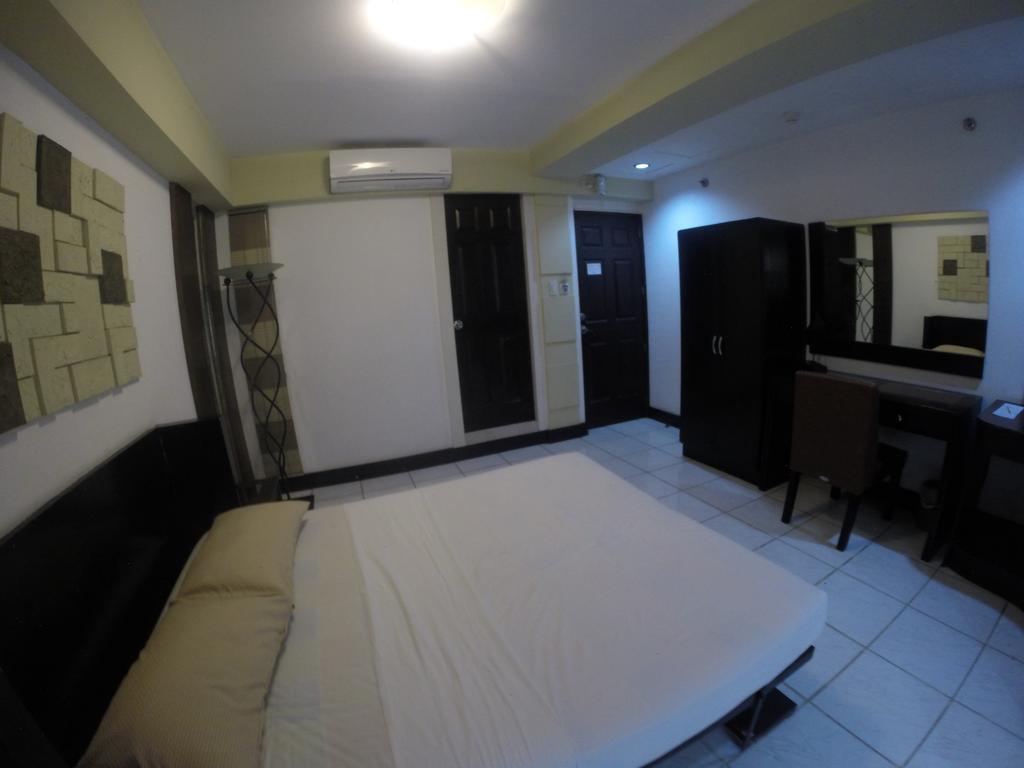 Urban Inn Iloilo Extérieur photo